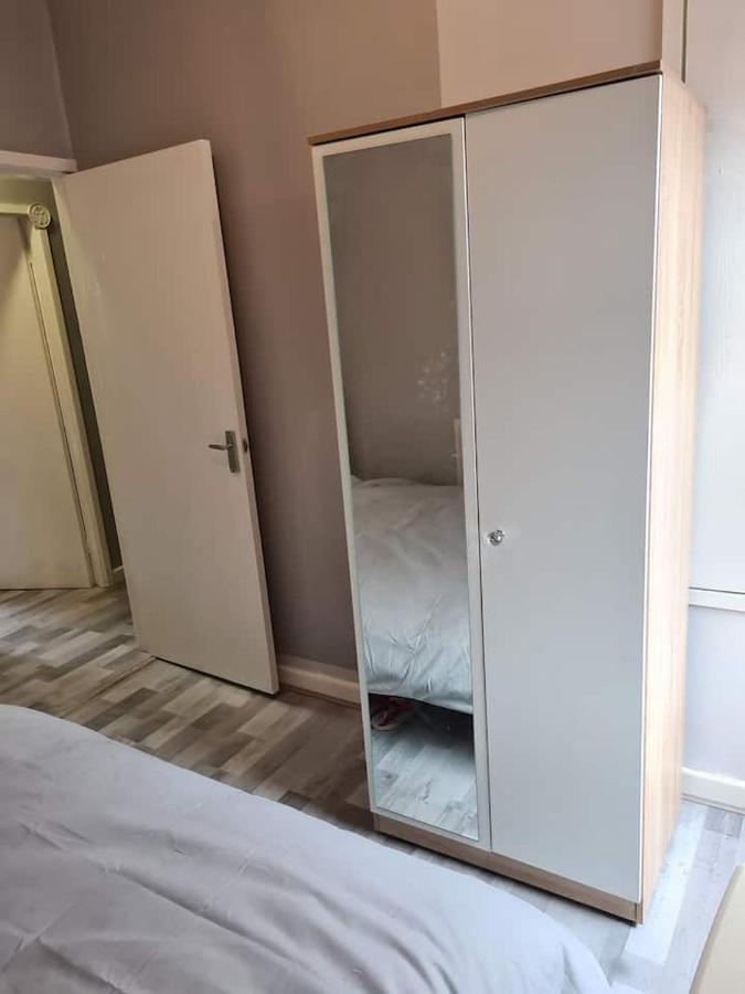 Next To Liverpool Stadium Apartment ภายนอก รูปภาพ